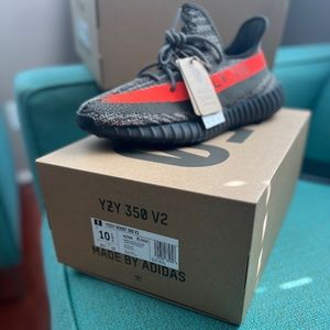 Yeezy 350 V2 Carbon Beluga